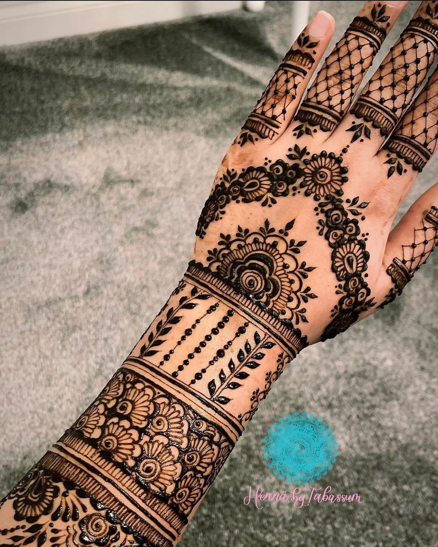 Henna By Tabassum